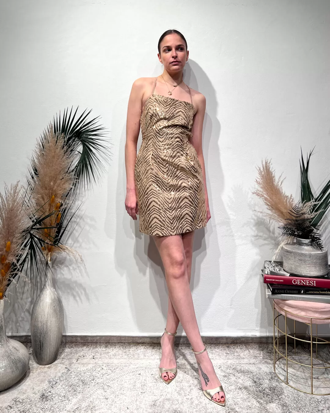 ABITO TUBINO CON TRAMA IN PAILLETTES – HAVEONE - immagine 3