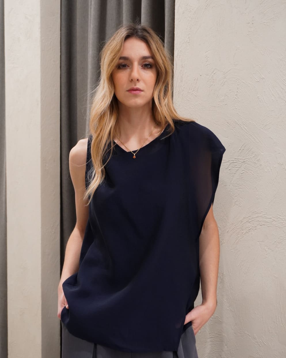 TOP SMANICATO CON VOLANT – ELEH - immagine 6