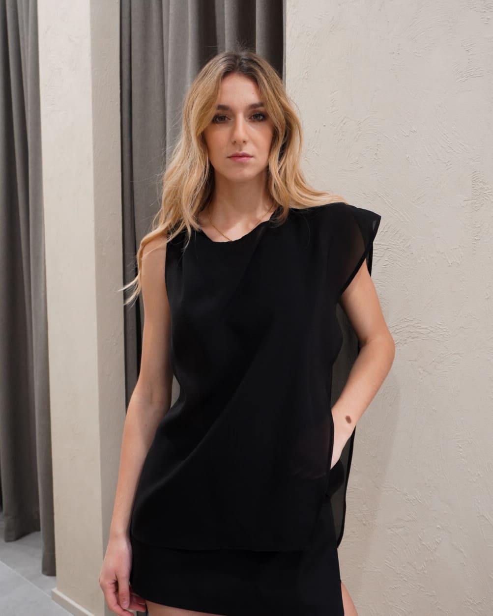 TOP SMANICATO CON VOLANT – ELEH - immagine 9